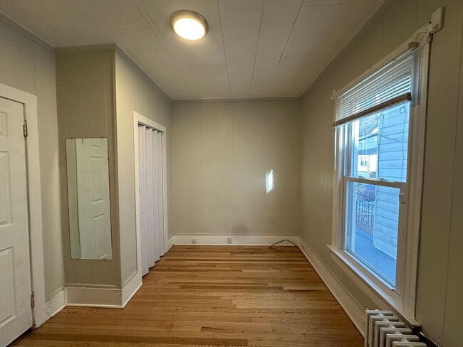 Foto del edificio - 54 Division St