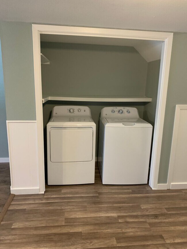 Foto del edificio - 2BR Townhome in Rogers