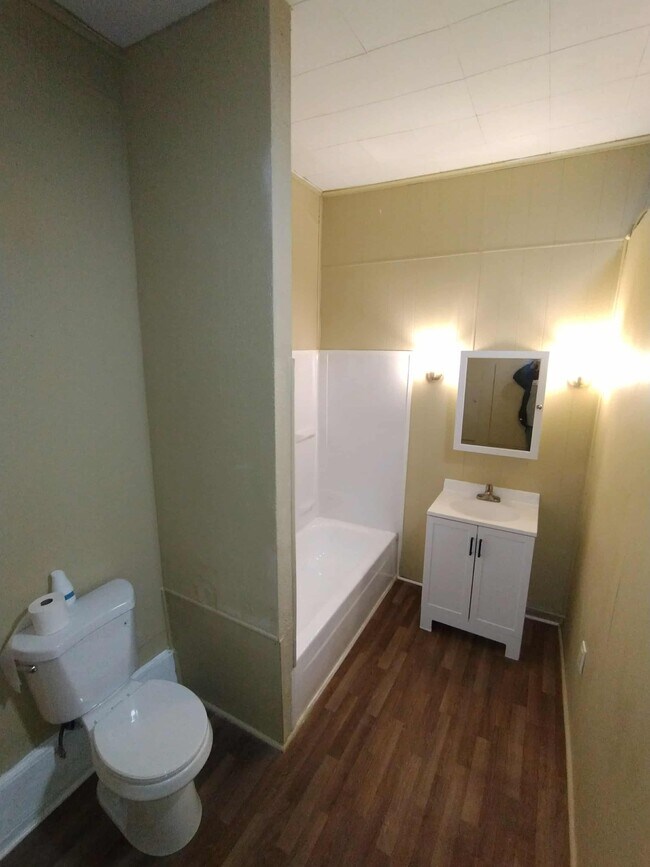 Foto del edificio - 170-172 Market St Cumbola, PA