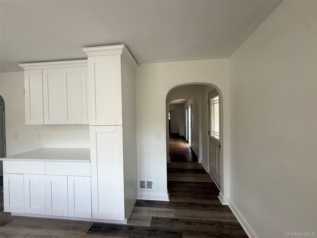 Foto del edificio - 11 Willow Ln