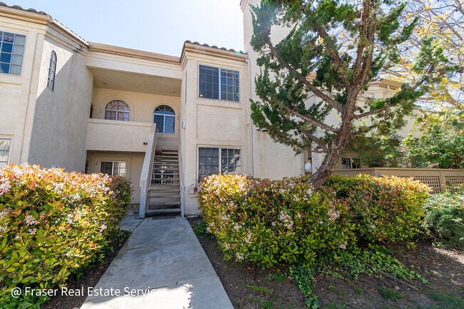 Building Photo - 1050 La Tortuga Dr