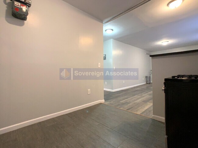 Building Photo - Nice one bedroom apartment
