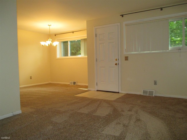Foto del edificio - 2 br, 1 bath  - 505 Epsom Rd Apt Tc