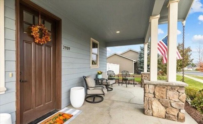 Building Photo - Charming 2-Story Home in Post Falls – Spac...