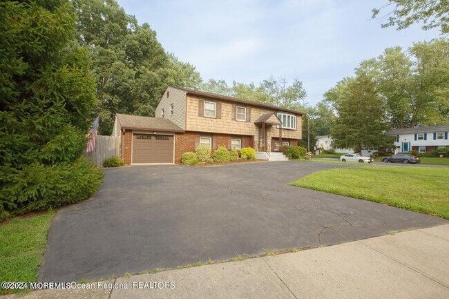 Foto del edificio - 50 Andover Rd