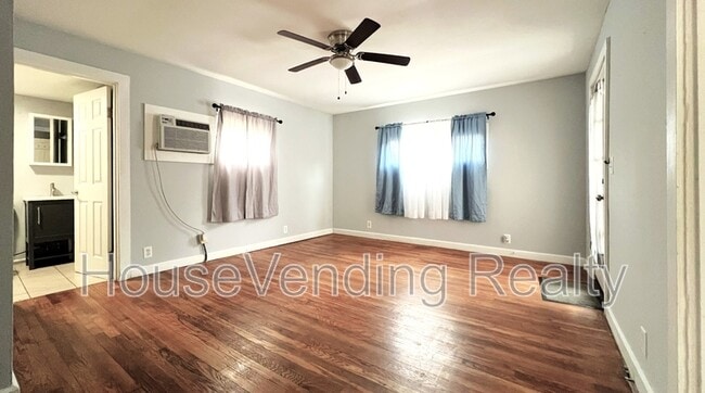 Building Photo - 214 Wright Rd