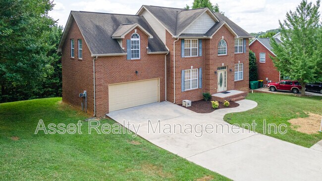 Foto del edificio - 8334 Bay Gardens Ln