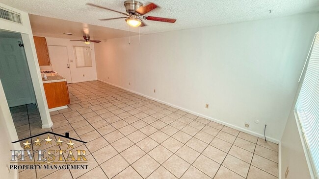 Building Photo - 1217 Tulare St