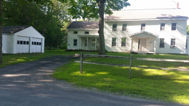 Foto del edificio - 56 Shelterwood Rd