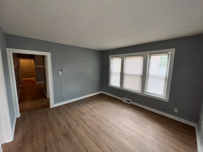 Foto del edificio - 8601 S Kingston Ave