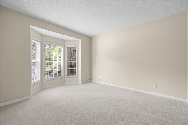 Foto del edificio - 108 Castlebury Creek Ct