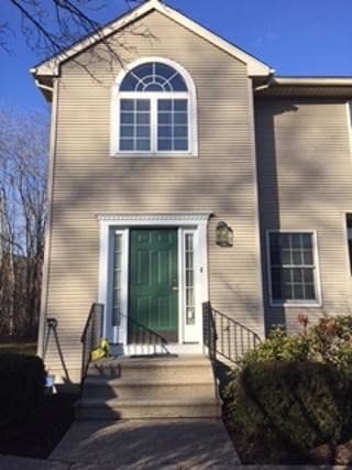 Front - 176 Atwater St