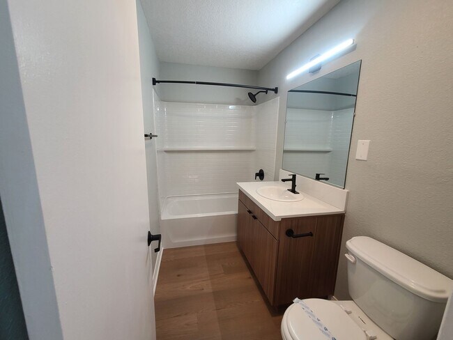 Interior Photo - The Circle Apartments at Long Beach