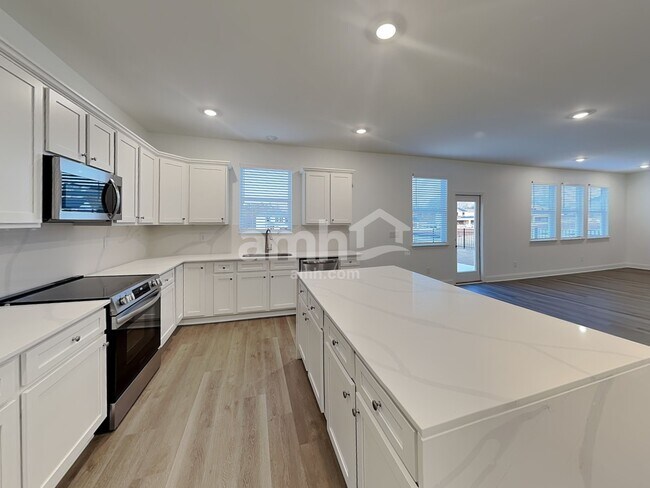 Foto del edificio - 439 Hickory Pointe Rd