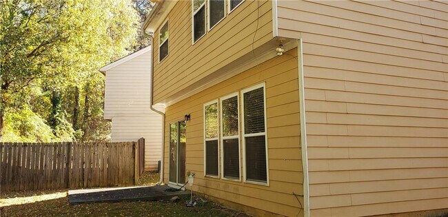 Building Photo - 4624 Windale Dr NW