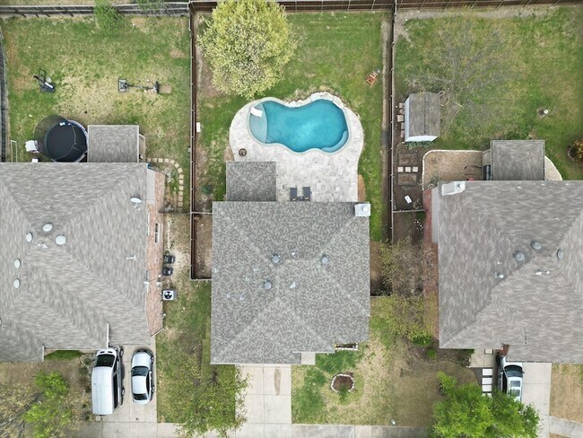 Building Photo - 1316 Hunter Ln