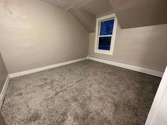 Foto del edificio - 5 bedroom house