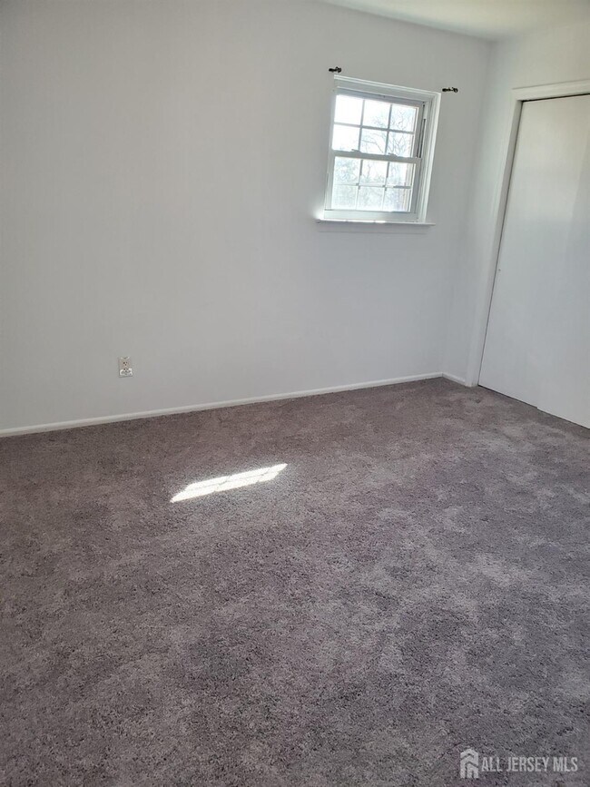 Foto del edificio - 225 College Dr