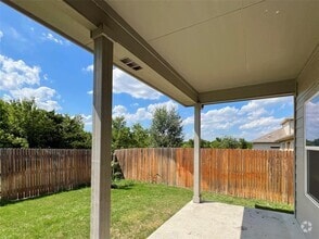 Building Photo - 13800 Cantarra Dr