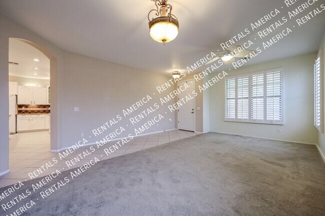 Building Photo - 30984 N Obsidian Dr
