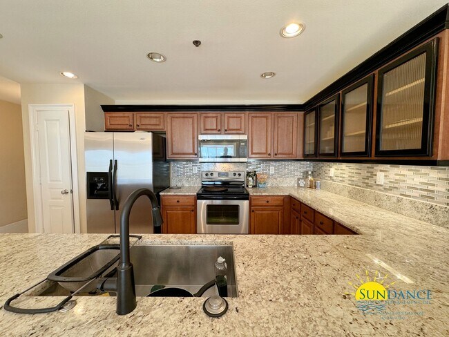 Building Photo - Prime waterfront Condo in downtown FWB!