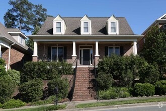 Building Photo - 1303 Town Side Dr