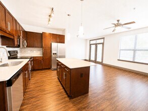 Building Photo - 2910 Milam St