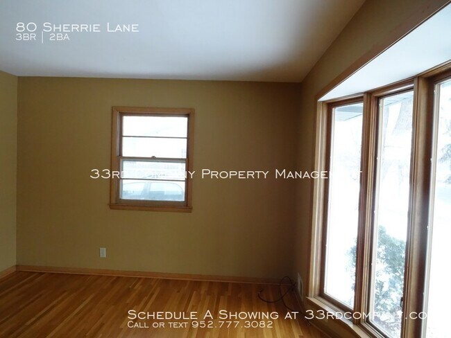 Building Photo - Woodbury 3 Bedroom Home with Fenced Yard!