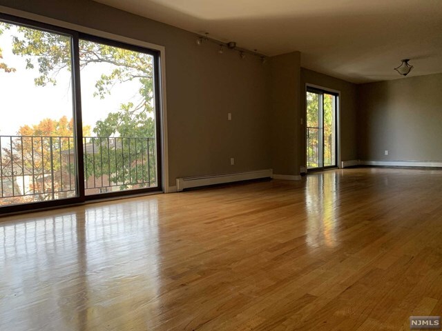Foto principal - 441 9th St