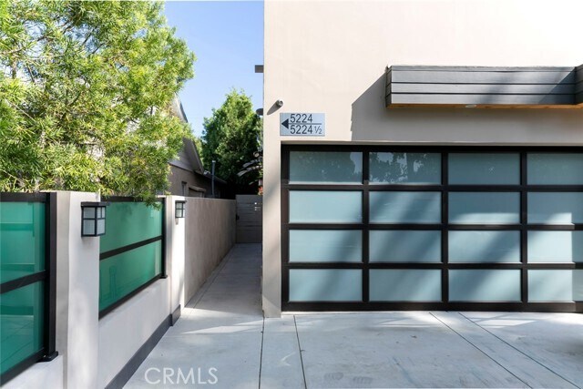 Foto del edificio - 5222 Lennox Ave