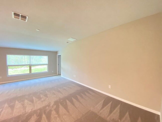Foto del edificio - Great SW location 4/2/2 **WON'T LAST**
