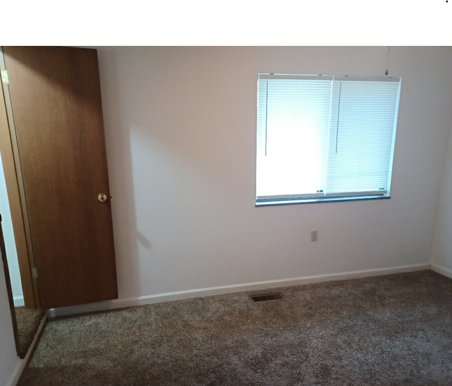 109 Swan Dr Unit B, Park Hills, MO 63601 Apartments in Park Hills, MO