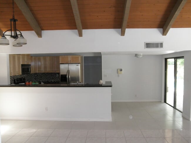 Building Photo - 6480 Contempo Ln