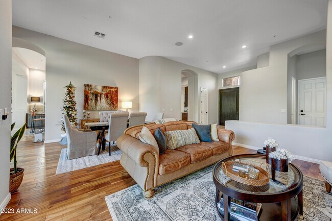Foto del edificio - 16589 N 109th St