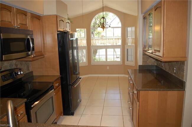 Foto del edificio - 16222 Kelly Woods Dr