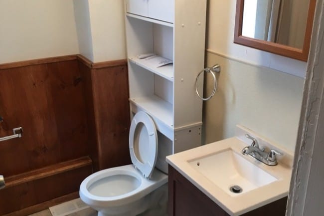 Bathroom - 36 Miltenberger St