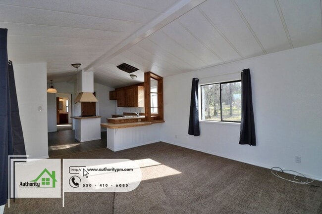 Building Photo - 16359 Hawthorne Ave