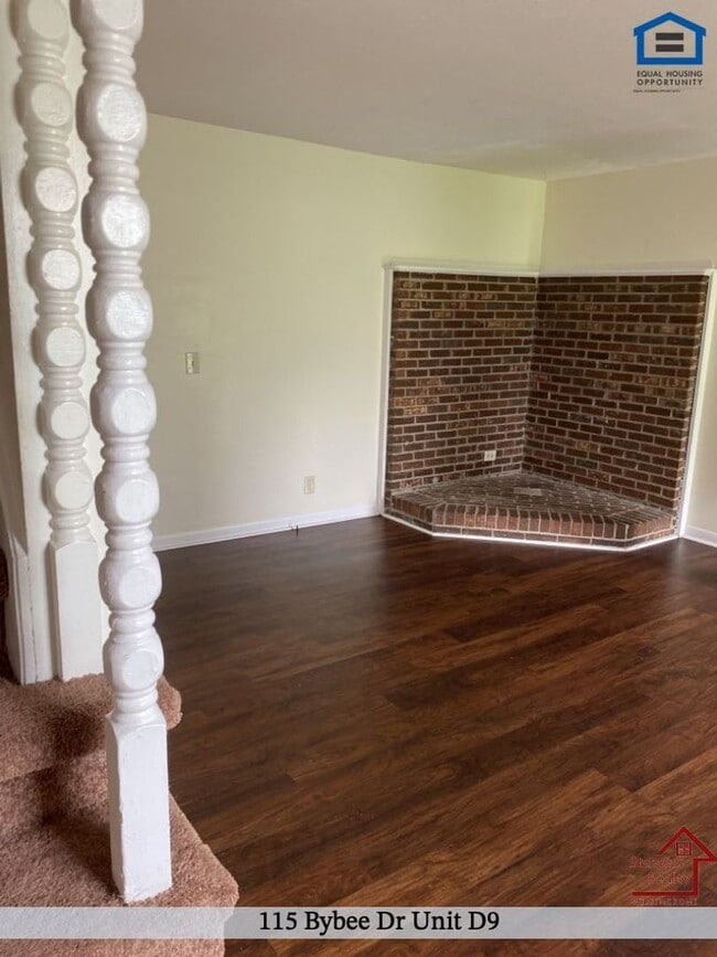 Building Photo - 115 Bybee Dr