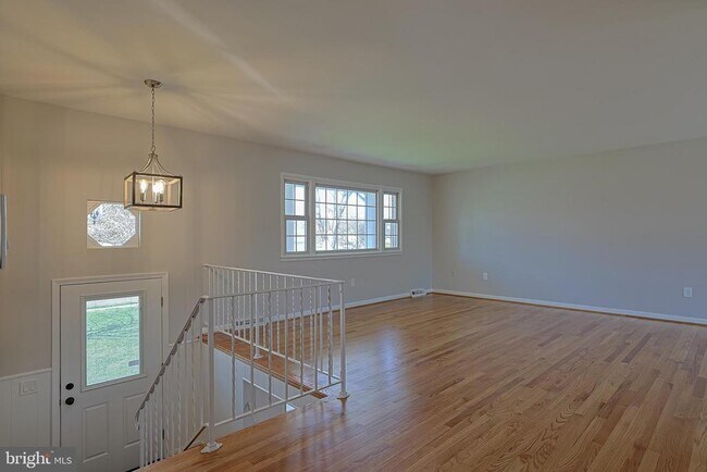 Building Photo - 3961 Dominion Dr