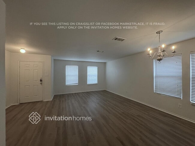 Building Photo - 4517 Dogwood Dr