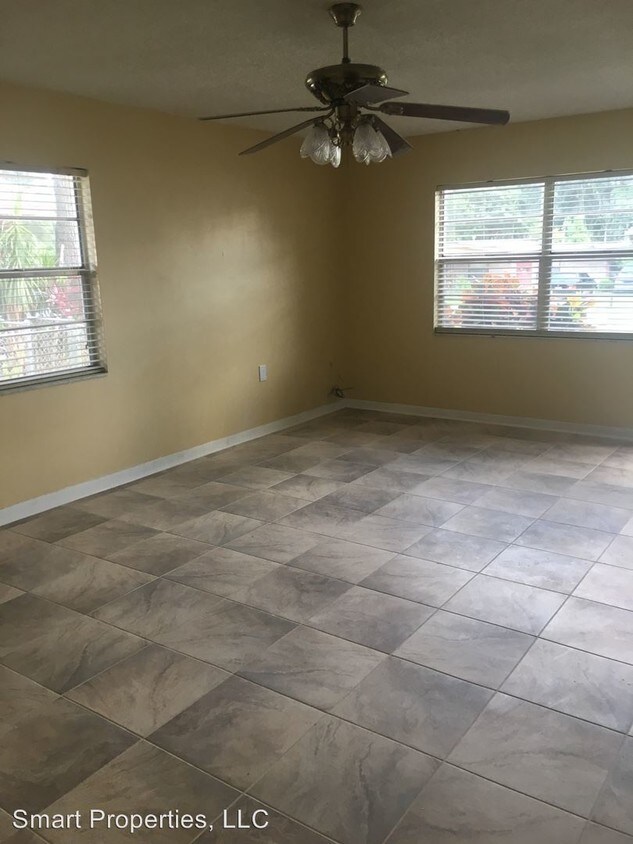 Foto principal - 2043 Irving St