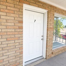 Building Photo - 4624 Bell St