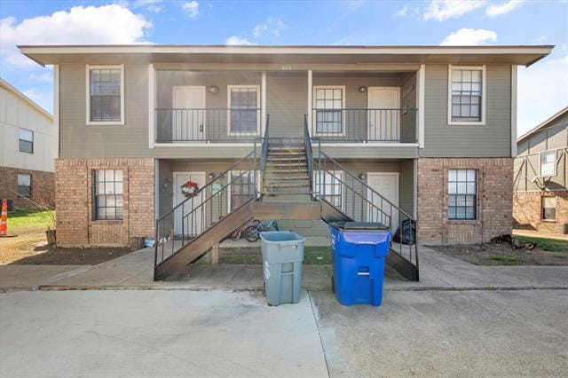 Building Photo - 606 Kings Way Dr