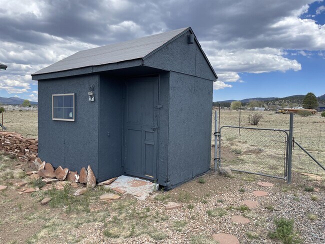 Building Photo - 8689 E Mercury Dr