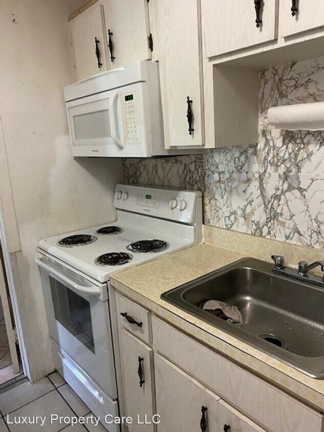 Primary Photo - 4 br, 2 bath House - 4006 Avenue O