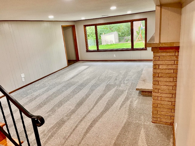 Building Photo - 6110 France Ave S