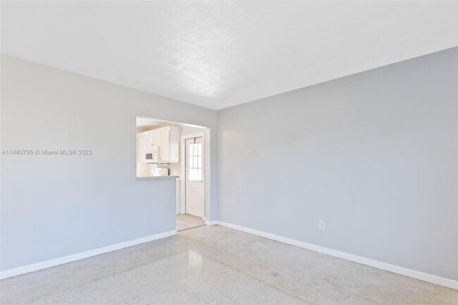 Foto del edificio - 6308 Dewey St