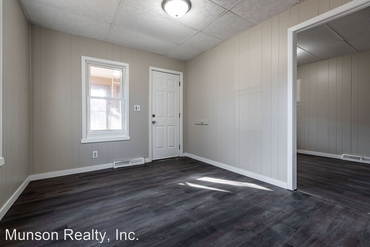 3 br, 2 bath House 1214 Kane Street House Rental in La Crosse, WI