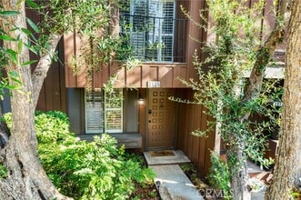 Building Photo - 1515 Westmont Dr