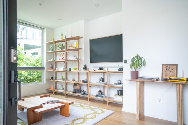 Living Room TV wall - 1201 Kearny St NE